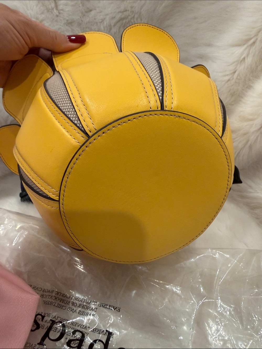 KATE SPADE TULIP BUCKET BAG med Yellow linen inside green leather accent NWT - Picture 4 of 9